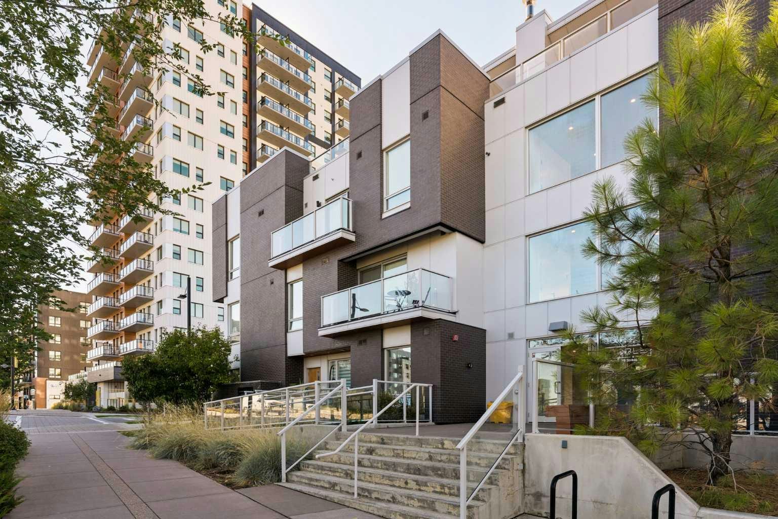 110-3125 39 Street NW, Calgary, AB, T3B 6H5