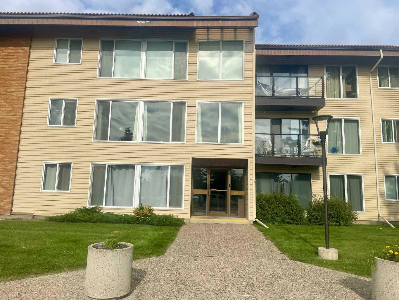 107-75 Temple Boulevard W, Lethbridge, AB, T1K 5M2