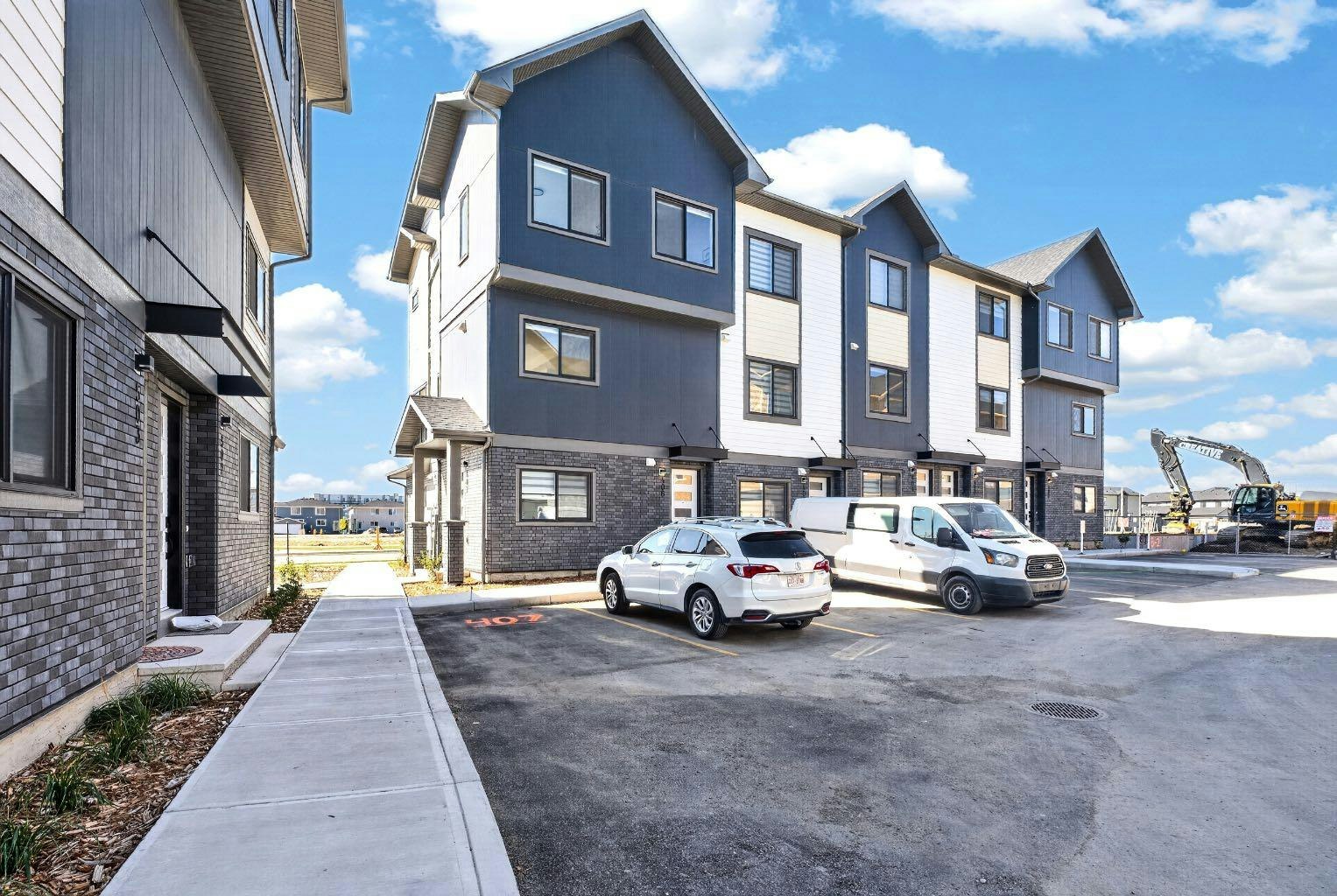 403-200 Belvedere Boulevard SE, Calgary, AB, T1X 0L5