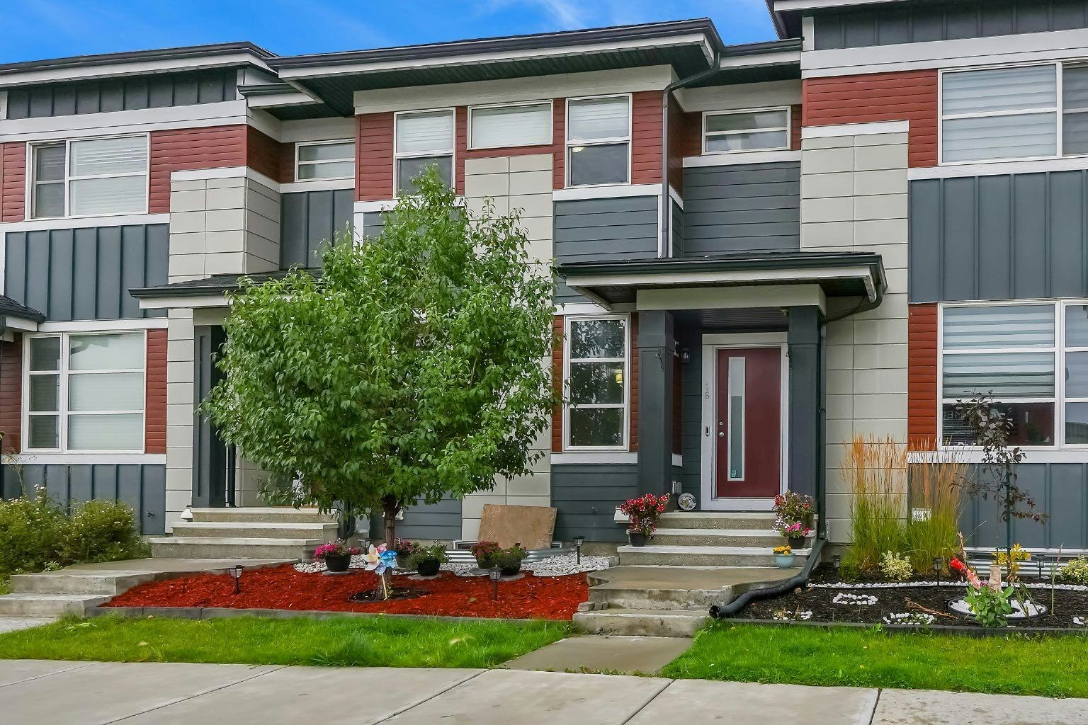 16 Skyview Circle NE, Calgary, AB, T3N 0V3