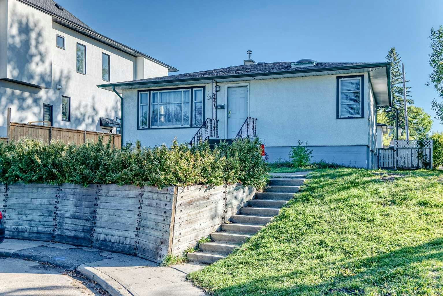 2451 29 Avenue SW, Calgary, AB, T2T 1P1