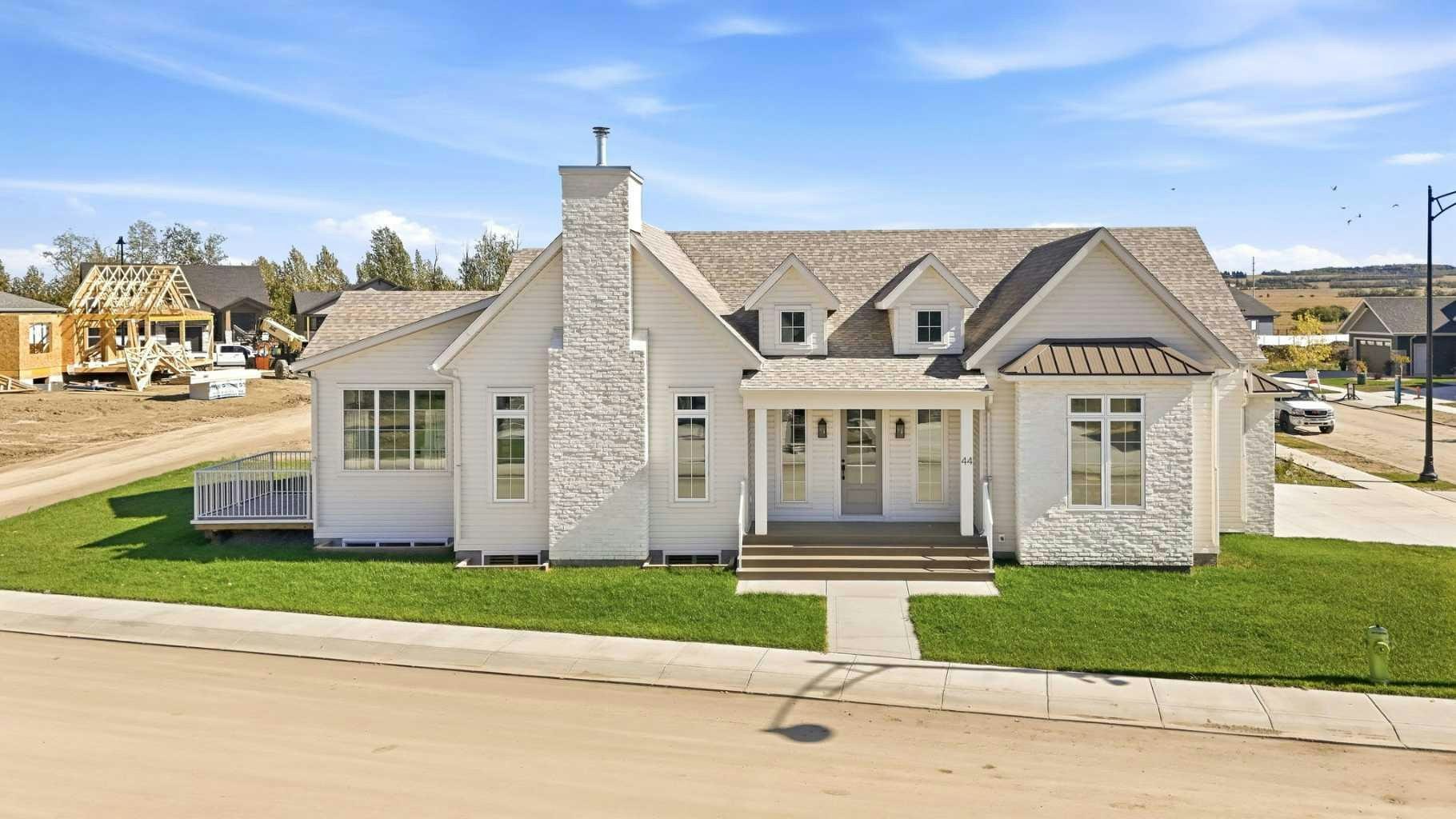 44 Everson Close, Red Deer, AB, T4P 0X5
