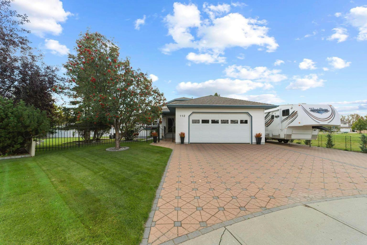 112 Edgewood Close, Camrose, AB, T4V 4N9