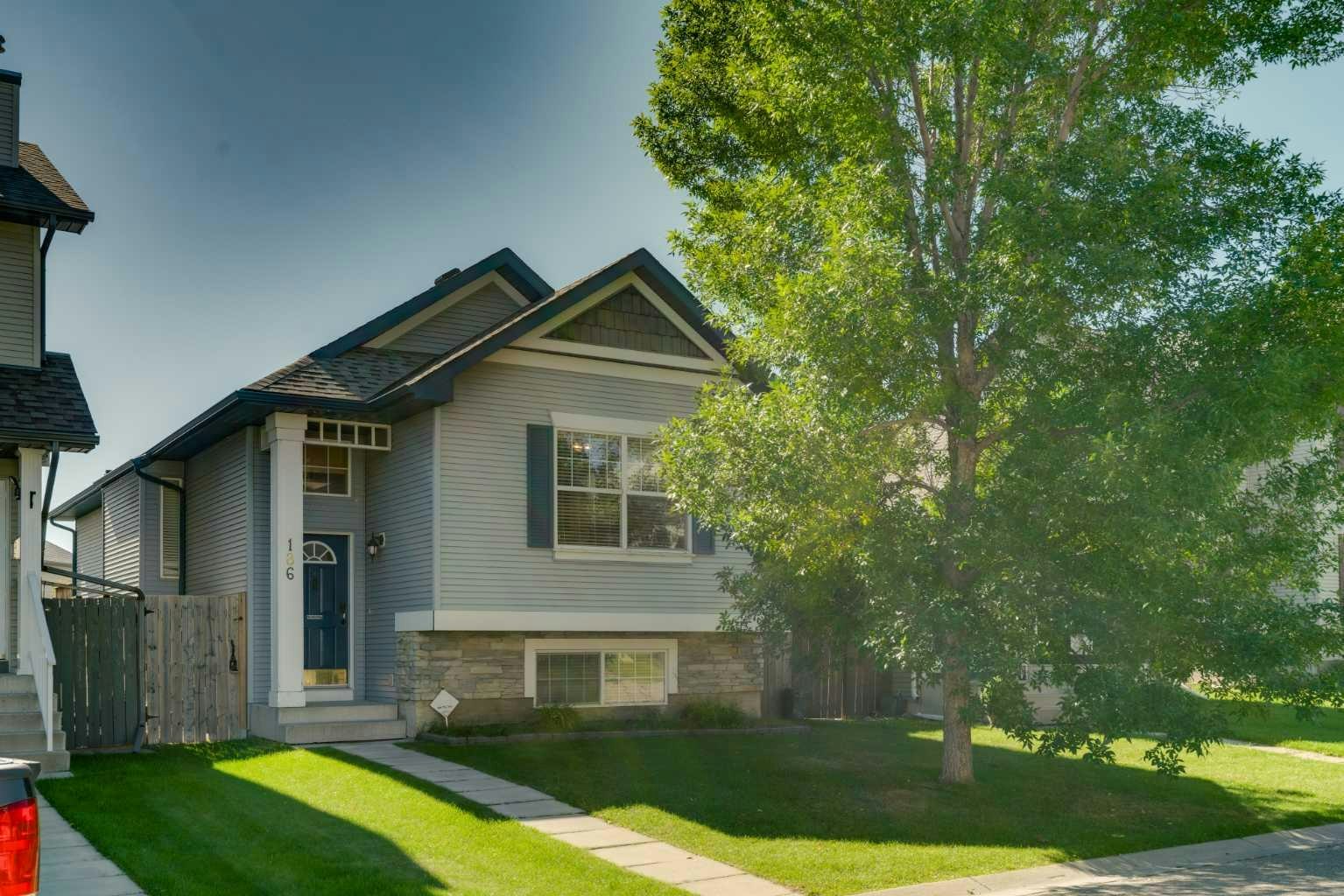186 Cramond Close SE, Calgary, AB, T3M 1C2