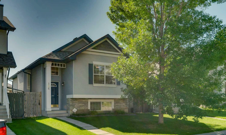 186 Cramond Close SE