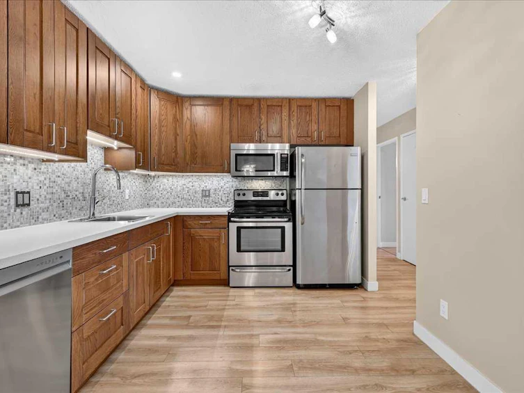 306-521 57 Avenue SW, Calgary, AB, T2V 4N5 - 8
