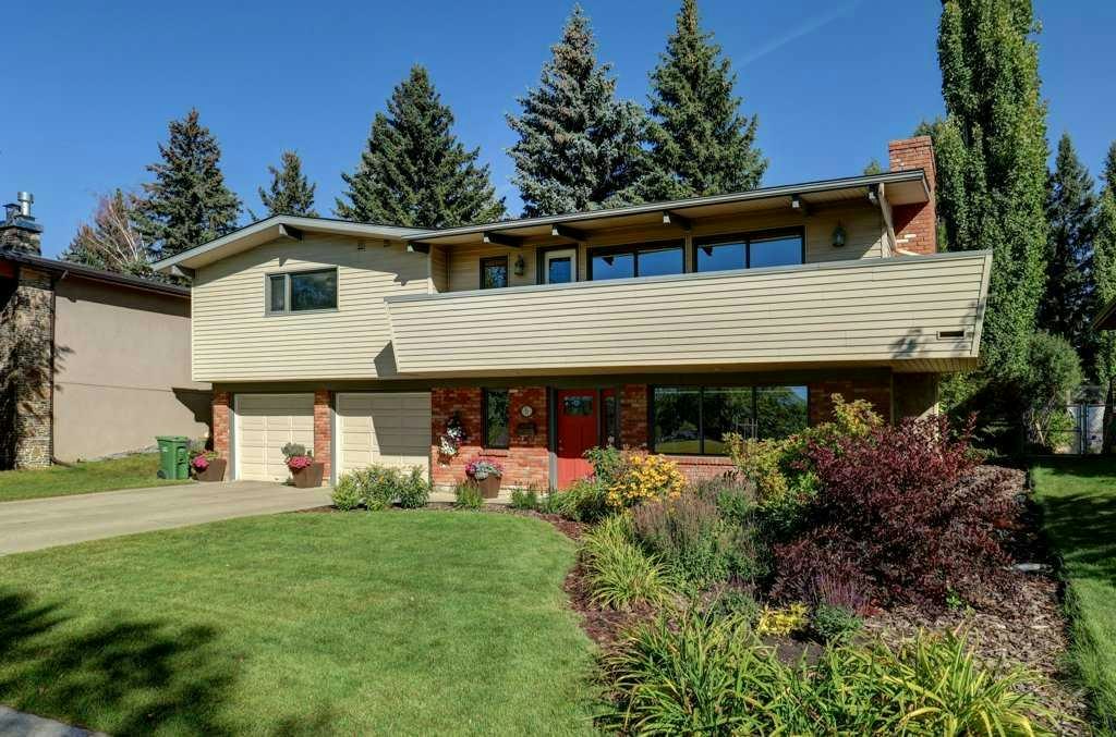 6 Vardana Place NW, Calgary, AB, T3A 0C5