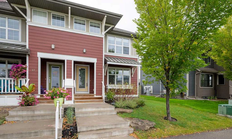 25 Marine Drive SE
