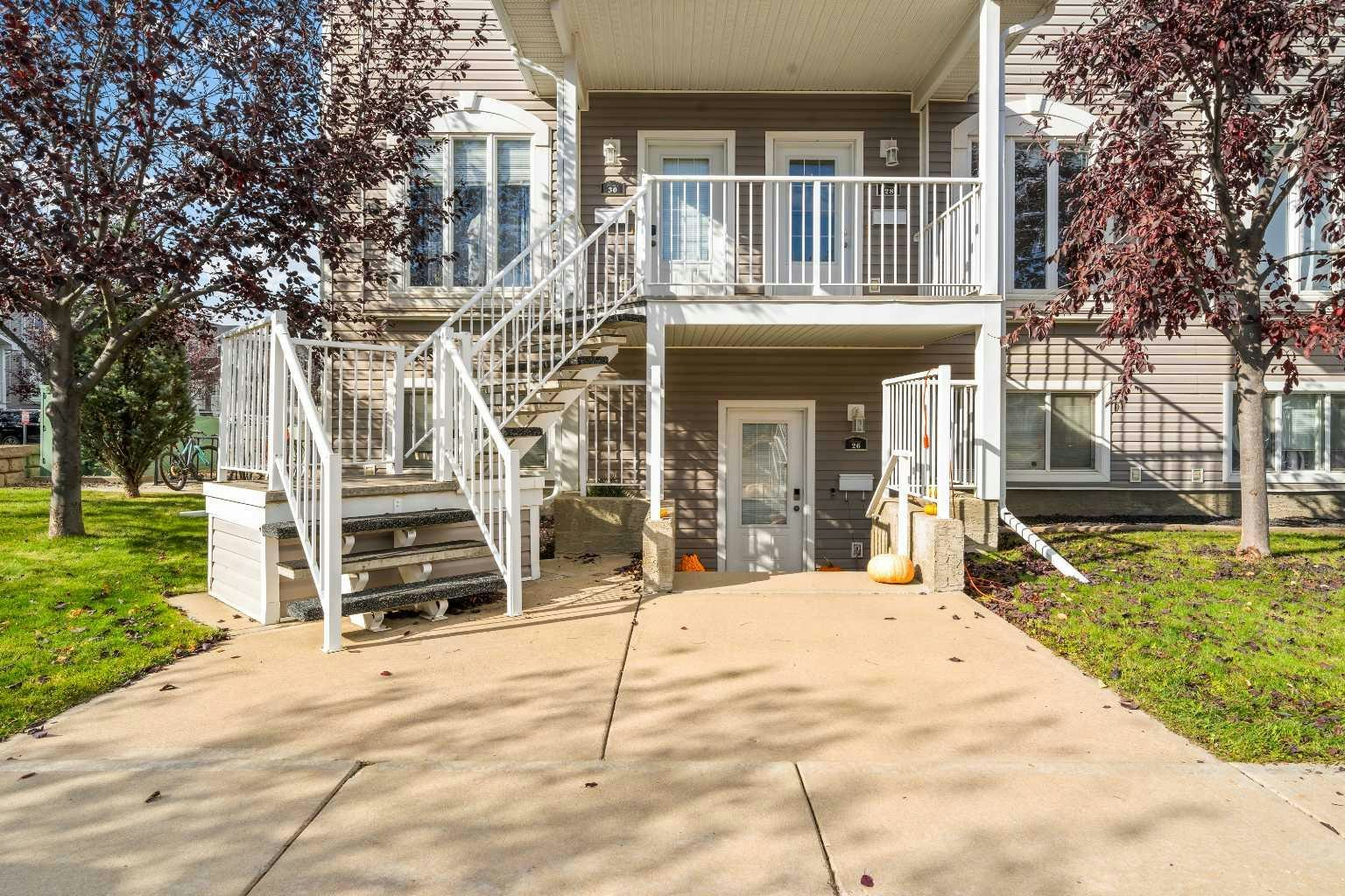 28 Somerset Lane SE, Medicine Hat, AB, T1B 0E5