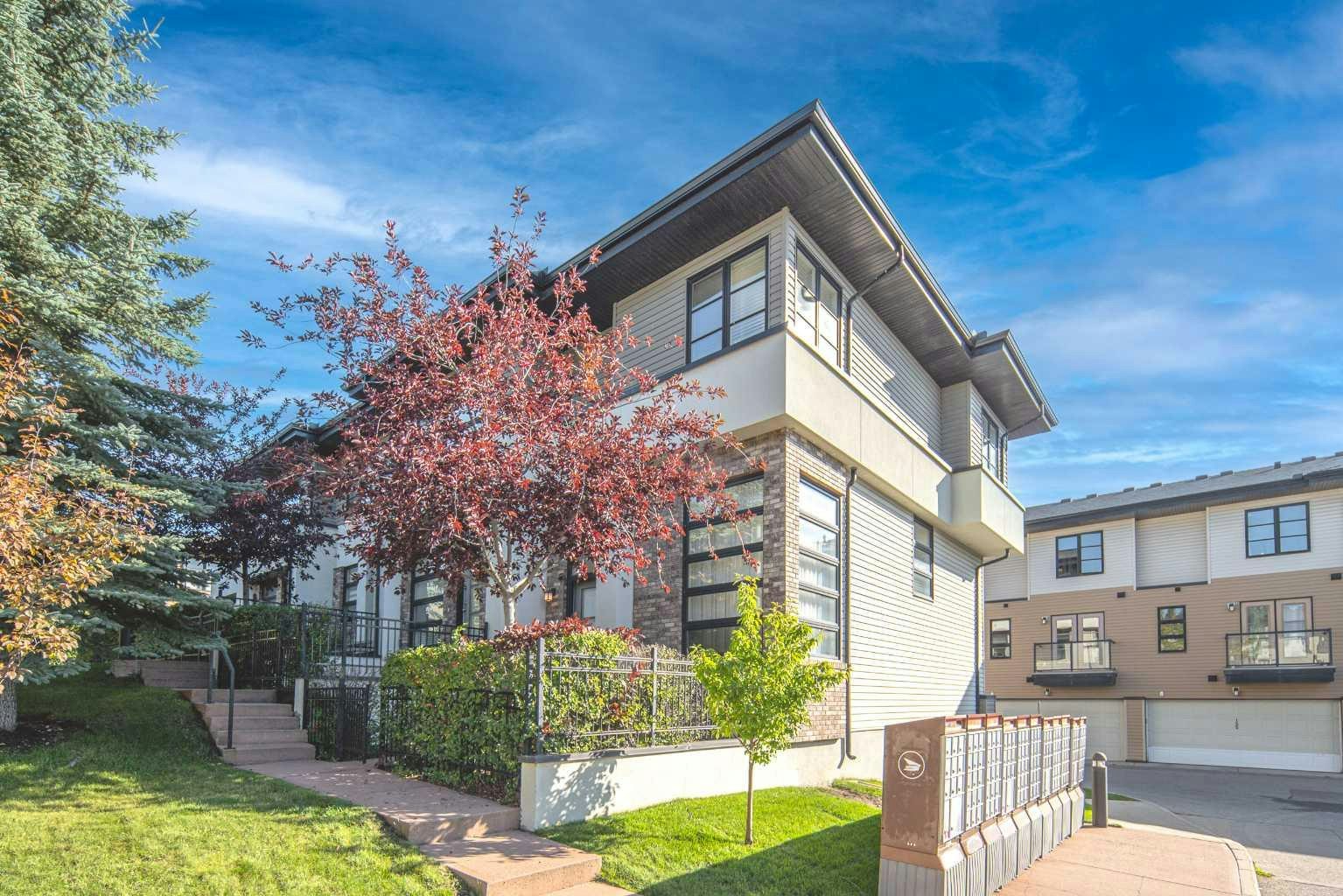 158 Aspen Hills Villas SW, Calgary, AB, T3H 0H7
