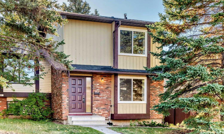 18 Dalhousie Crescent NW