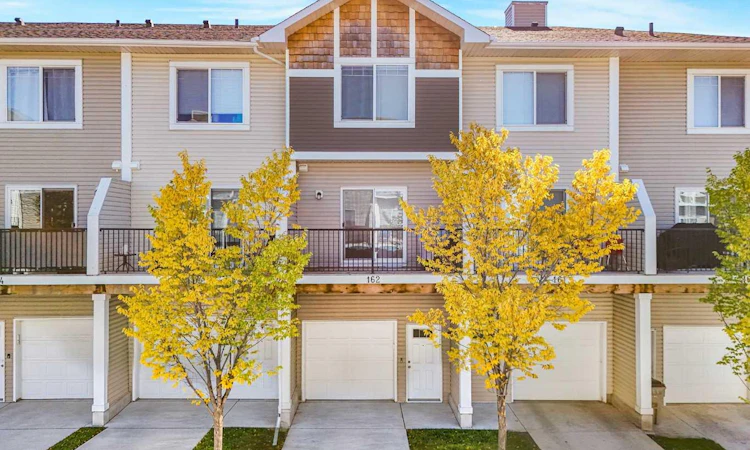 162-2802 Kings Heights Gate SE