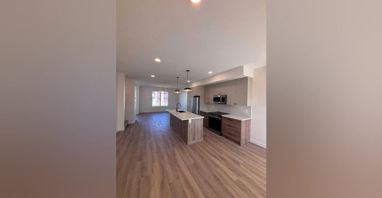 2815 16 Avenue, Lethbridge, AB, T1M 0G9 - 4