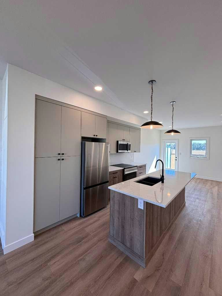 2815 16 Avenue, Lethbridge, AB, T1M 0G9 - 6