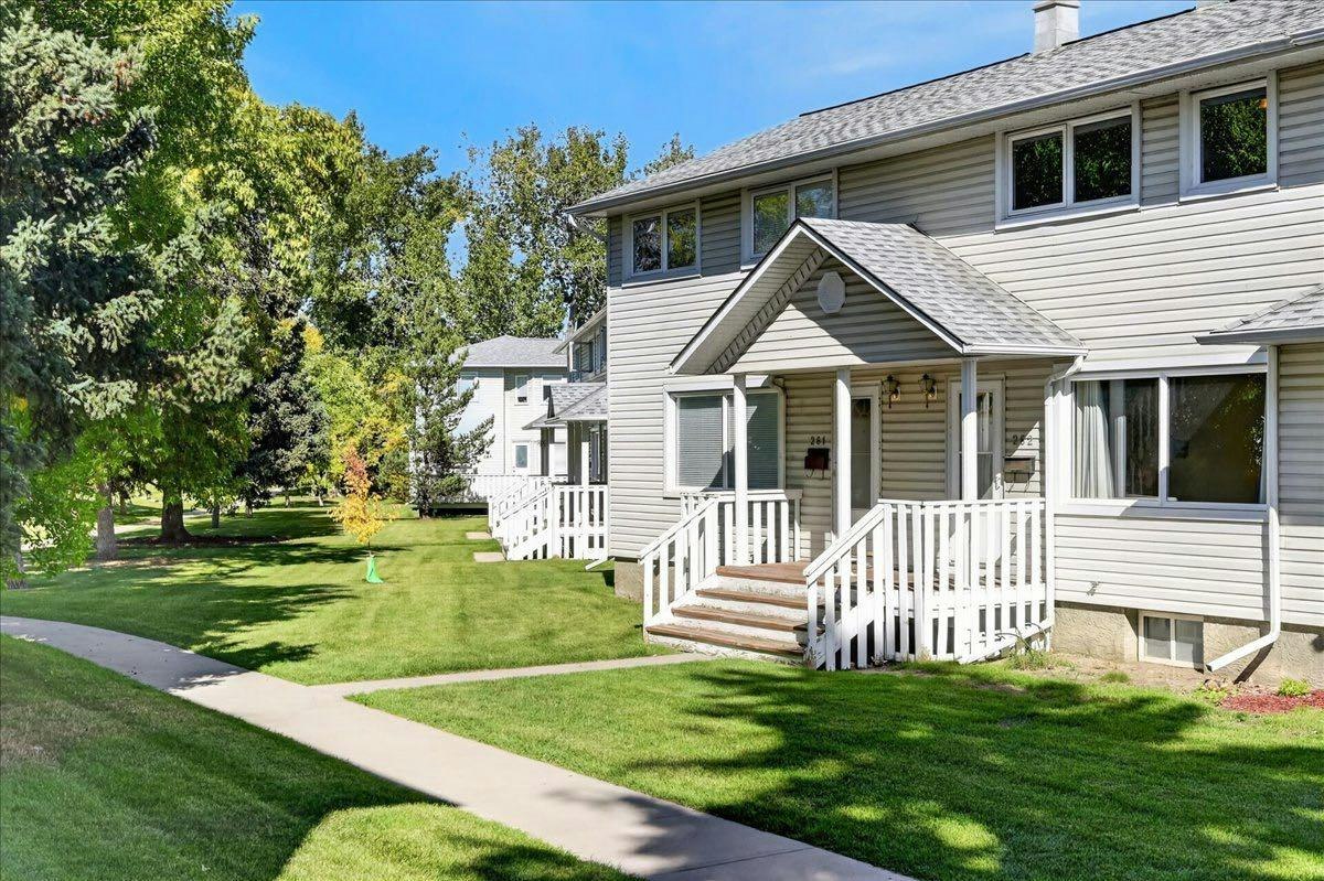 262 Killarney Glen Court SW, Calgary, AB, T3E 2P3