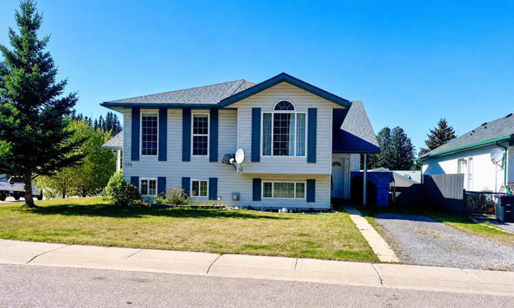 168 Sitar Crescent