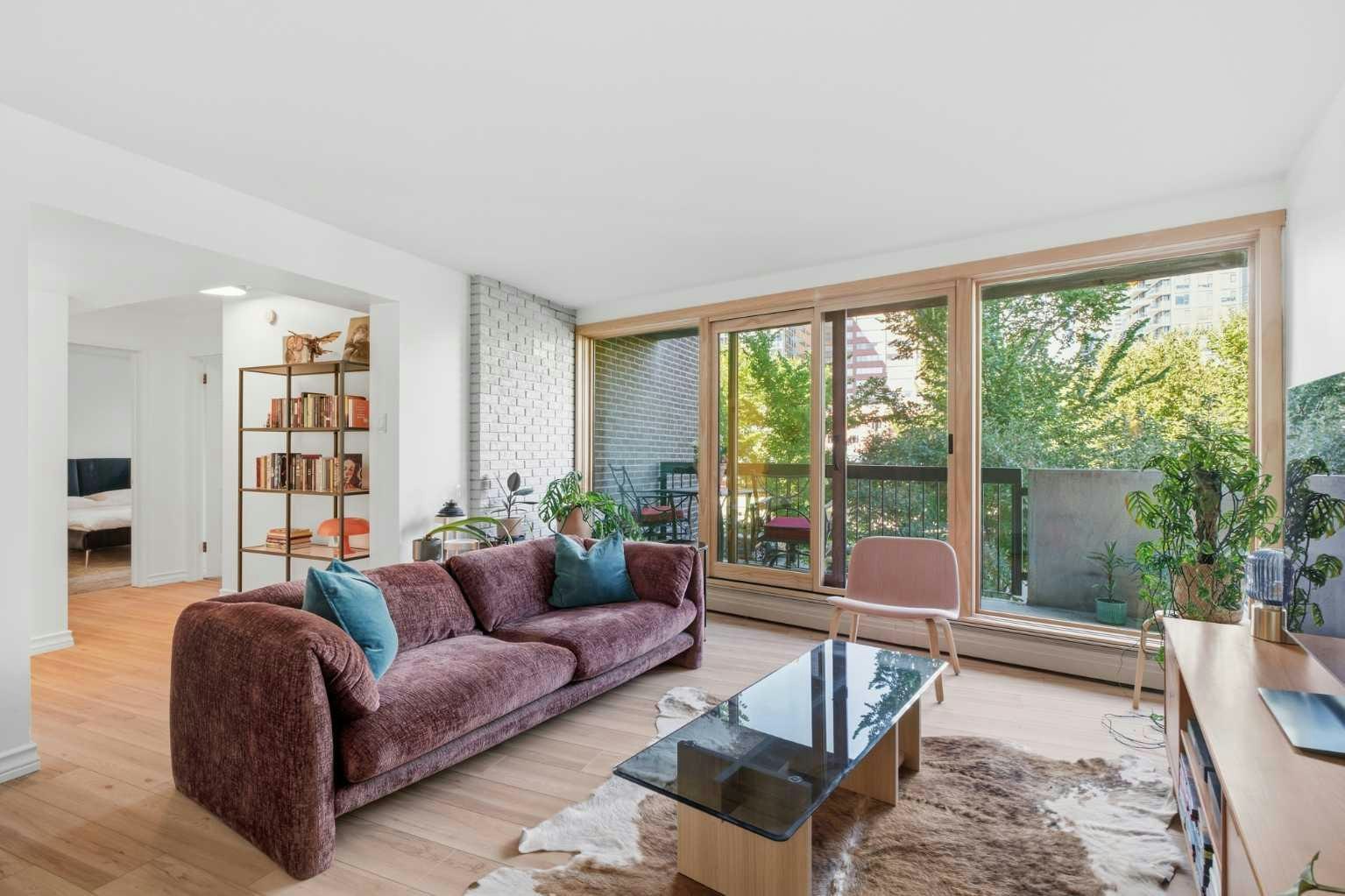 203-323 13 Avenue SW, Calgary, AB, T2R 0K3