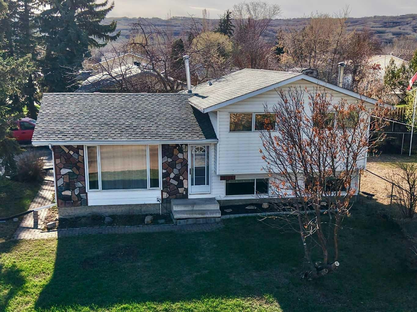 9714 77 Avenue, Peace River, AB, T8S 1C9