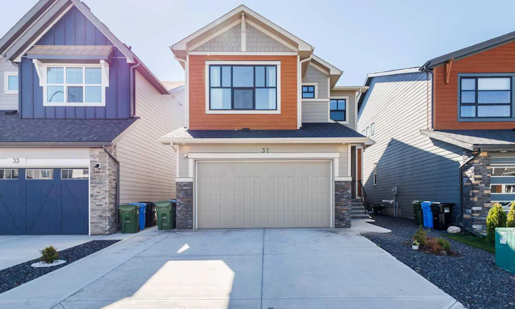 37 Rowmont Common NW
