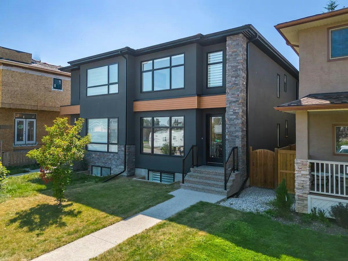 2433 30 Street SW, Calgary, AB, T3E 2L9