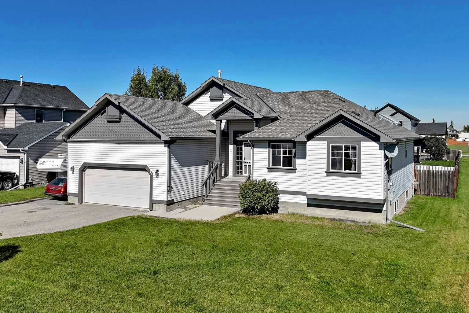 12 Welshimer Crescent NE, Rural Rocky View County, AB, T0J 1X1