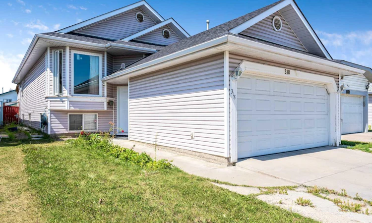 318 Applewood Drive SE