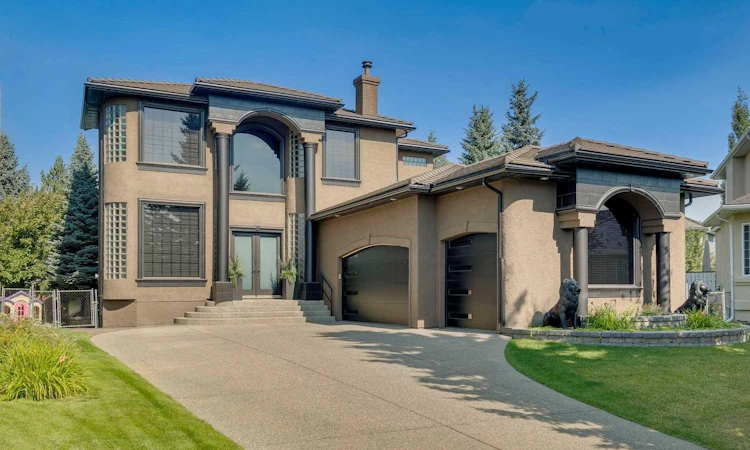 9 Evergreen Cove SW