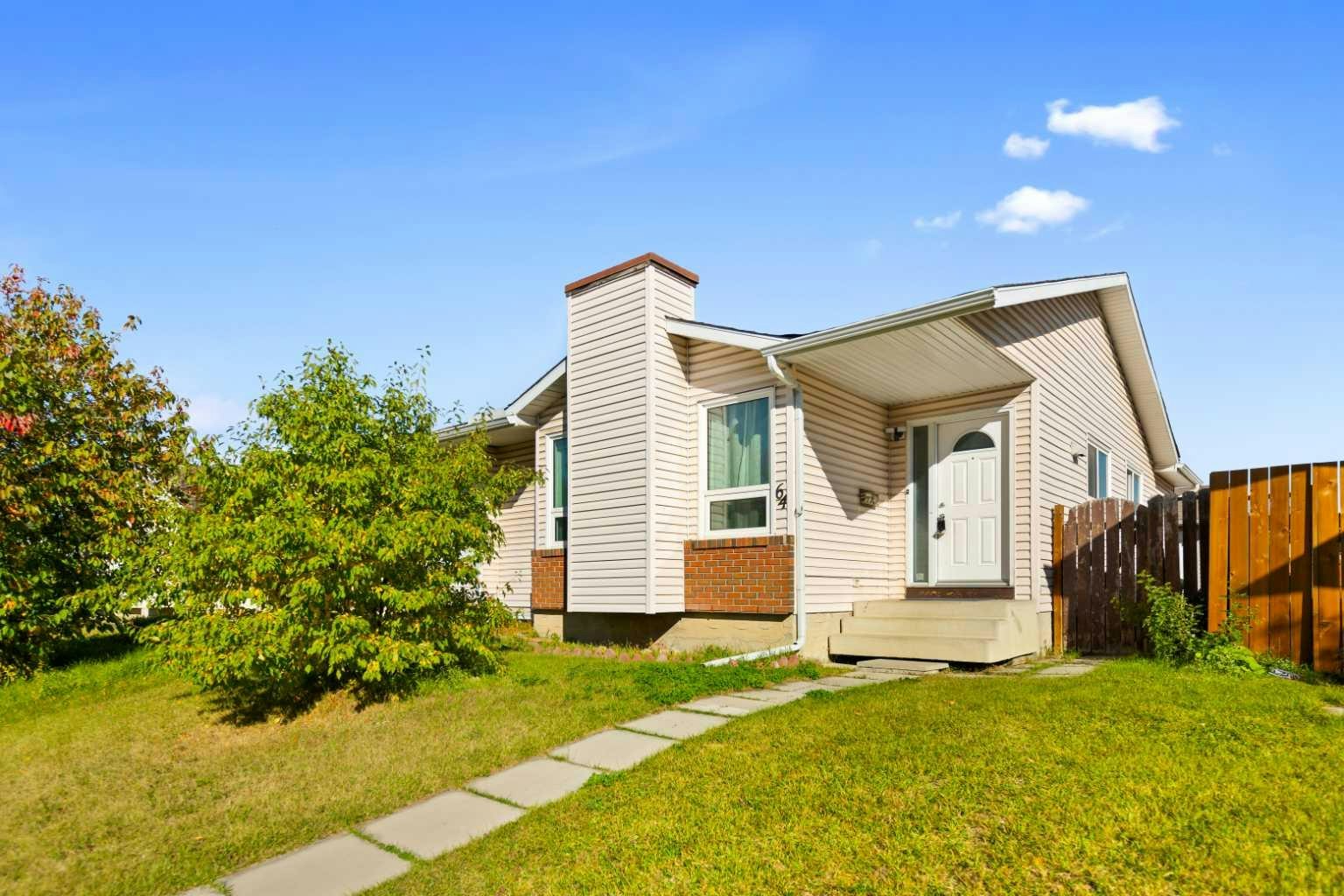64 Whitworth Way NE, Calgary, AB, T1Y 6A8