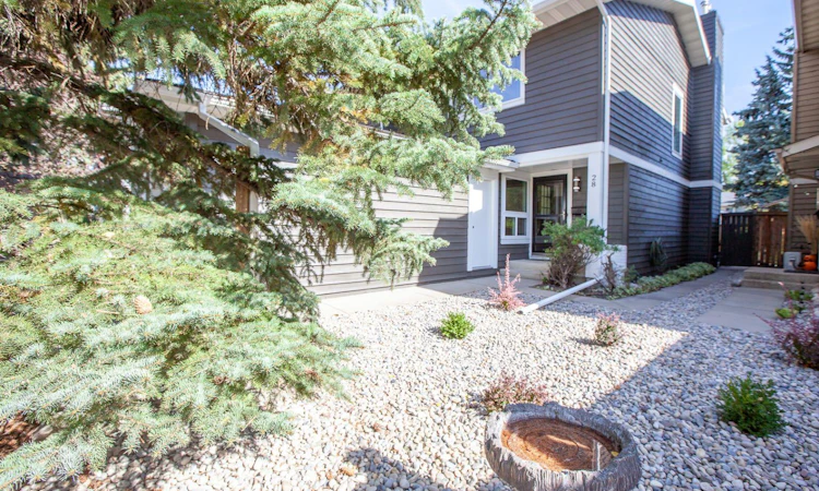 28 Midpark Gardens SE