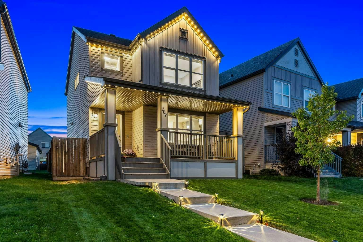 207 Copperpond Road SE, Calgary, AB, T2Z 0X3