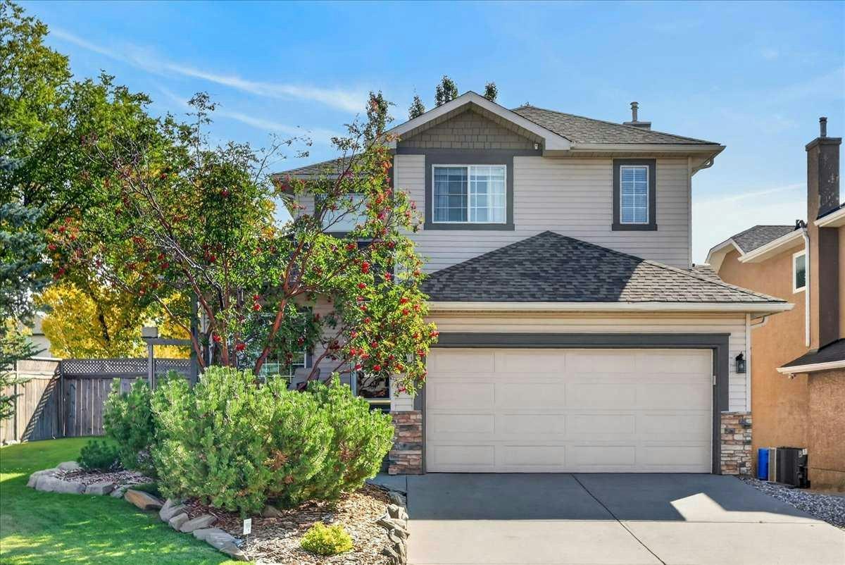 177 Douglasview Rise SE, Calgary, AB, T2Z 2H8