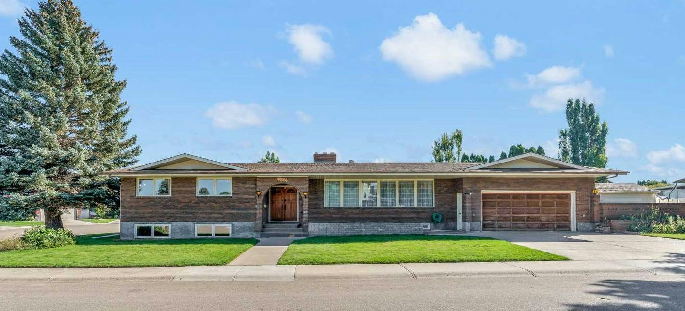 167 Primrose Drive SE, Medicine Hat, AB, T1A 2E7