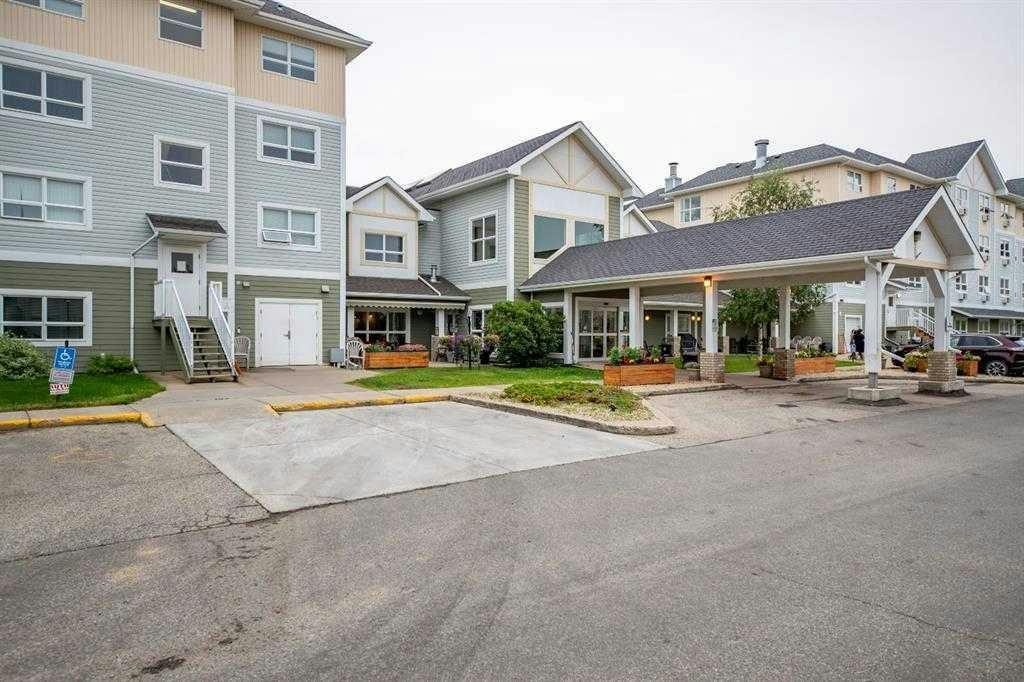 228-10402 111 Street, Grande Prairie, AB, T8V 8G4
