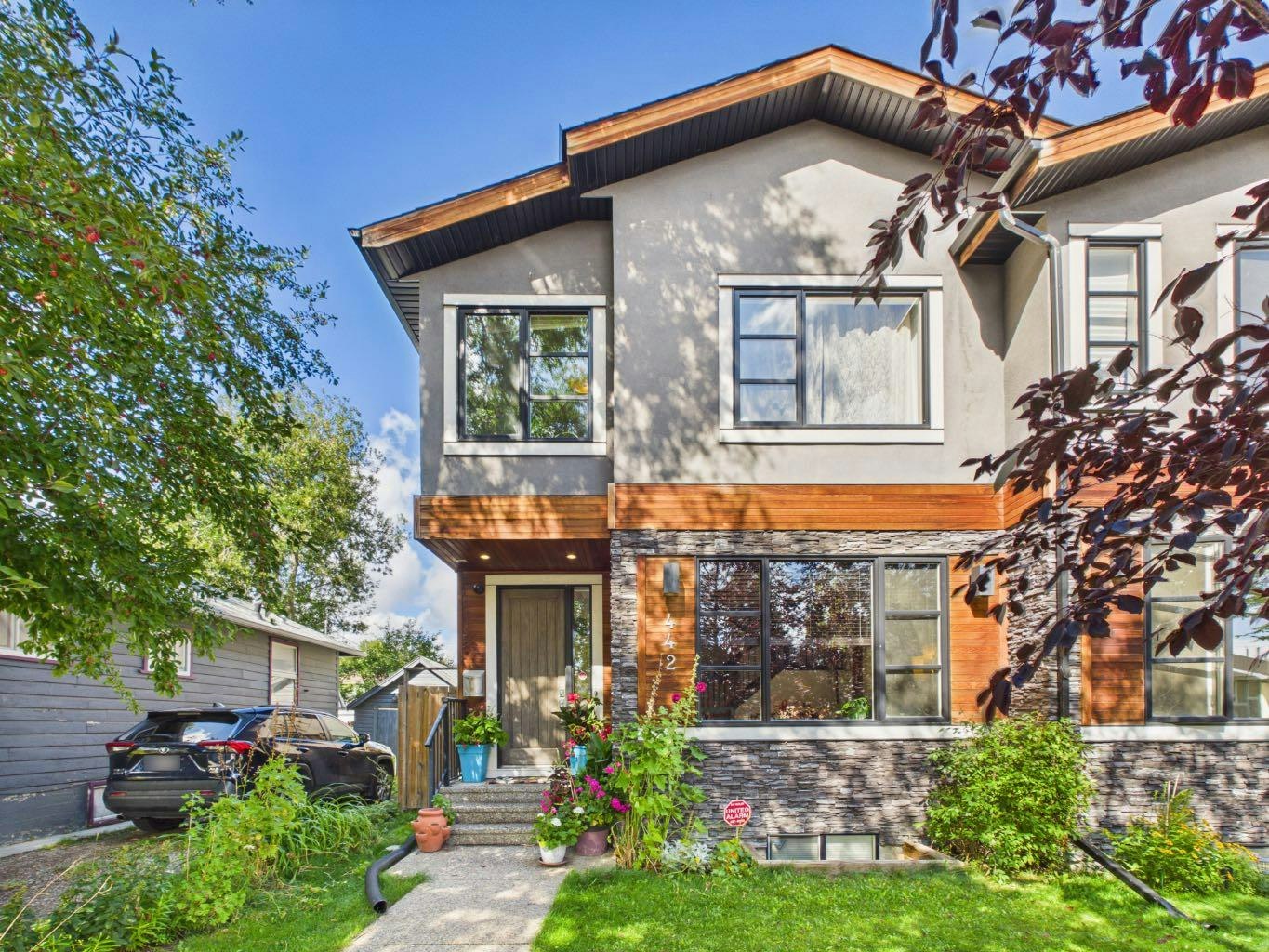 442 23 Avenue NE, Calgary, AB, T2E 1V9