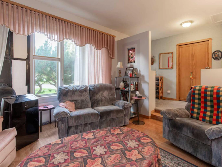3905 23 Avenue S, Lethbridge, AB, T1K 3T5 - 6