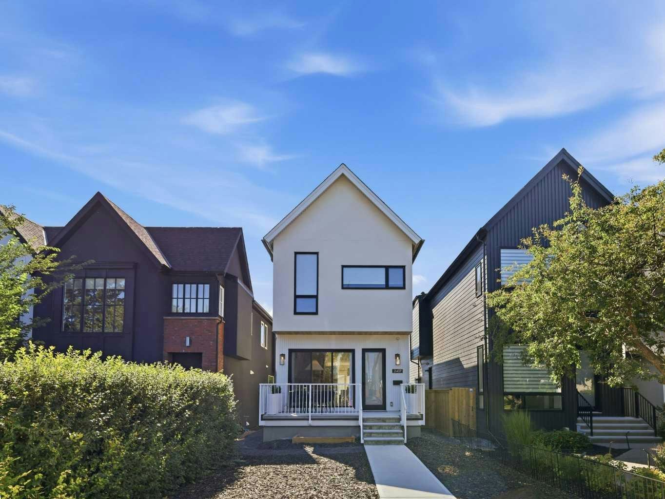 2417 31 Avenue SW, Calgary, AB, T2T 1T9