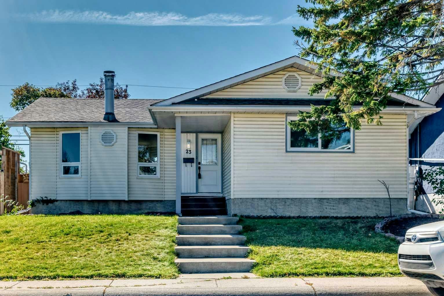 23 Penworth Crescent SE, Calgary, AB, T2A 4C5