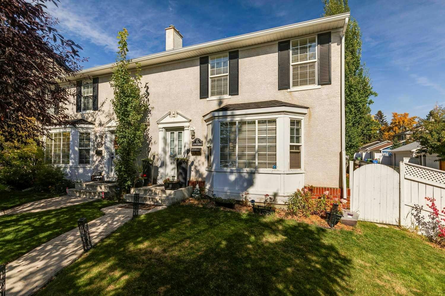 6 Ypres Green SW, Calgary, AB, T2T 6L3