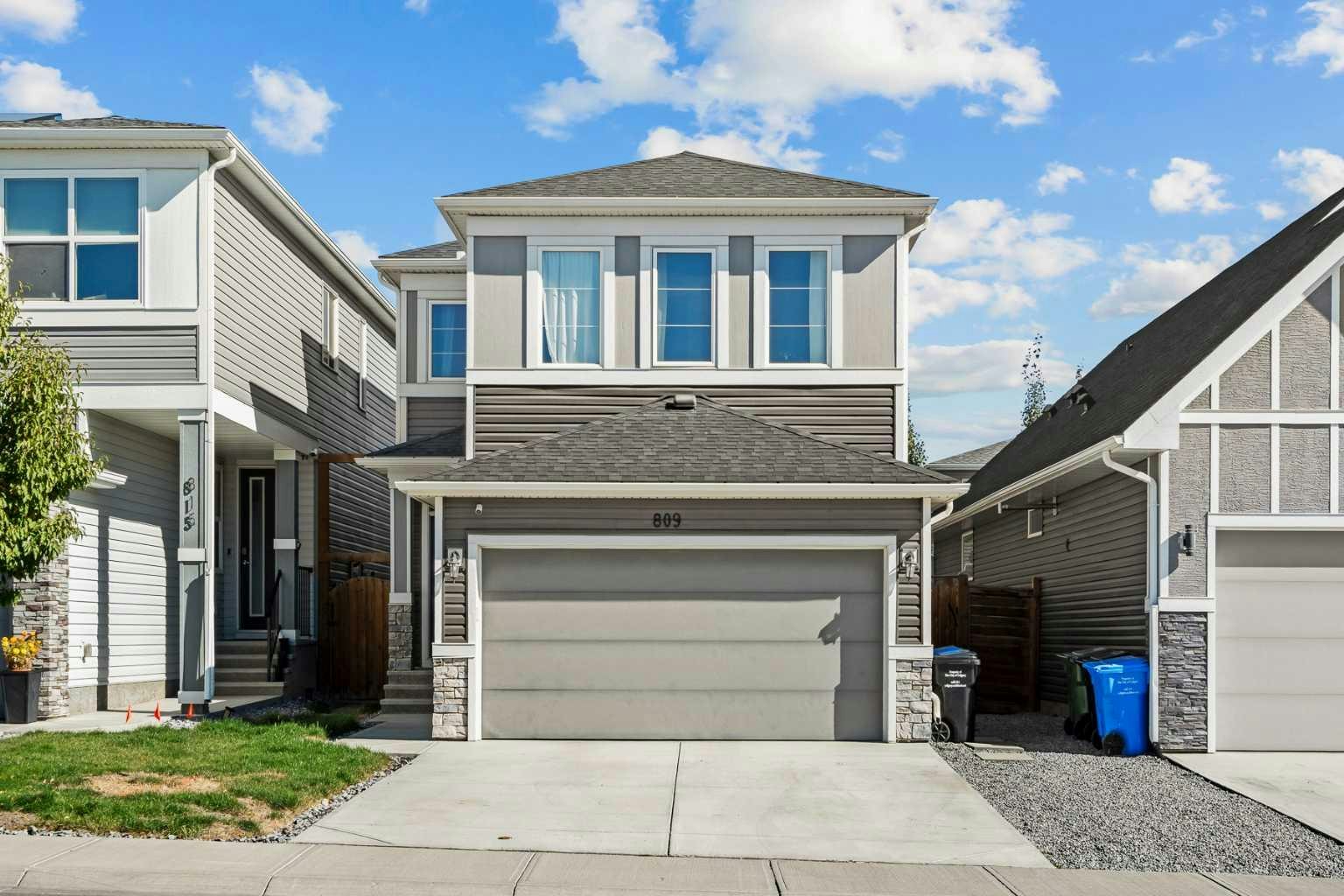 809 Seton Circle SE, Calgary, AB, T3M 3C4