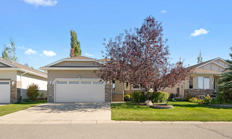 448 Riverside Green NW