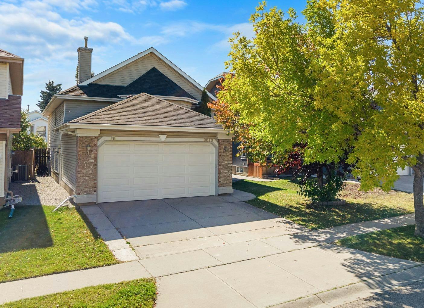 9878 Hidden Valley Drive NW, Calgary, AB, T3A 5K4
