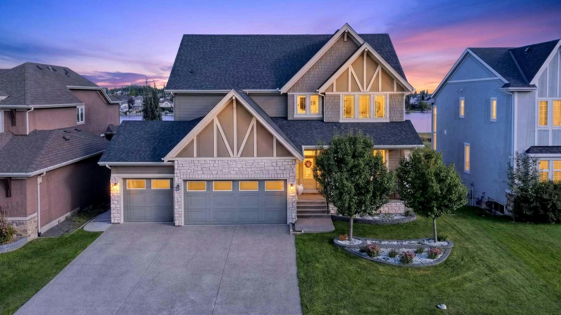 196 Stonemere Close, Chestermere, AB, T1X 0C4