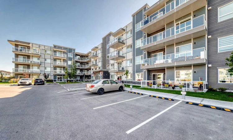 120-40 Carrington Plaza NW