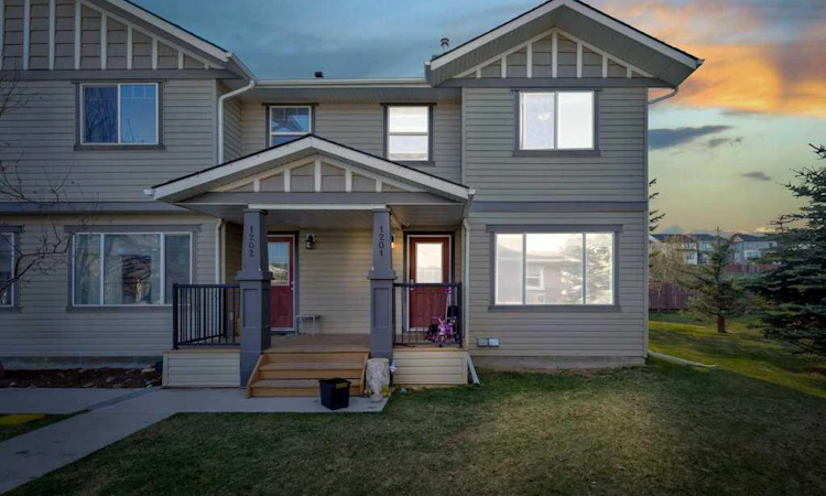 #1201-2384 Sagewood Gate SW