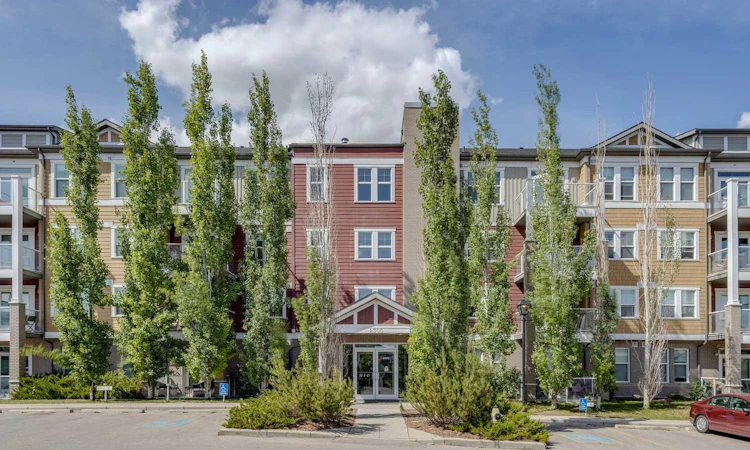 409-2300 Evanston Square NW