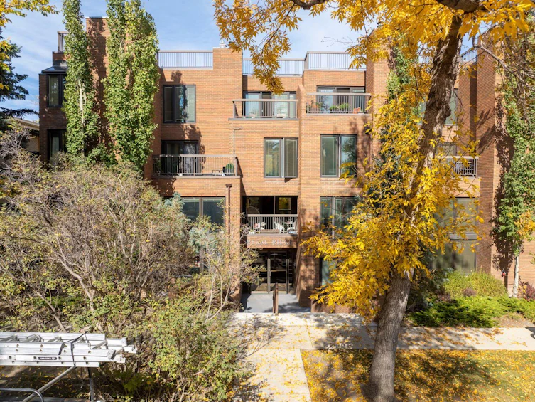 102-350 4 Avenue NE, Calgary, AB, T2E 0J3 - 28