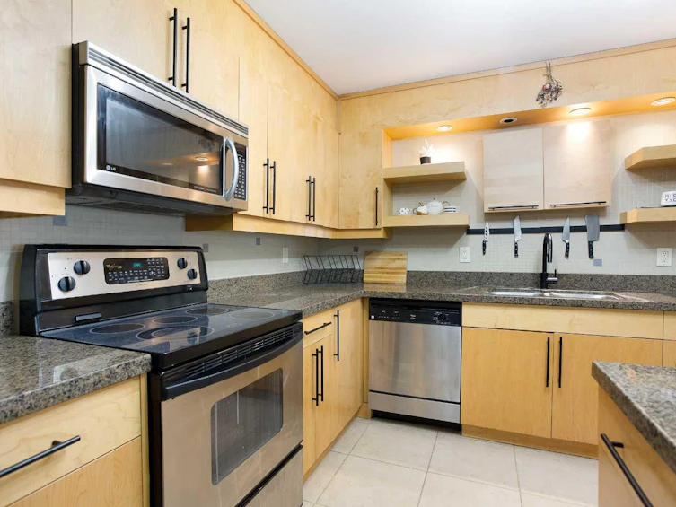 102-350 4 Avenue NE, Calgary, AB, T2E 0J3 - 8