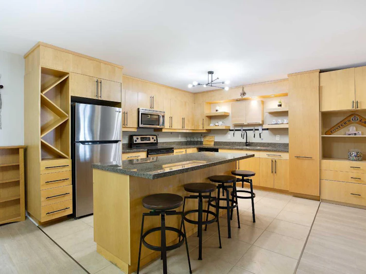 102-350 4 Avenue NE, Calgary, AB, T2E 0J3 - 5