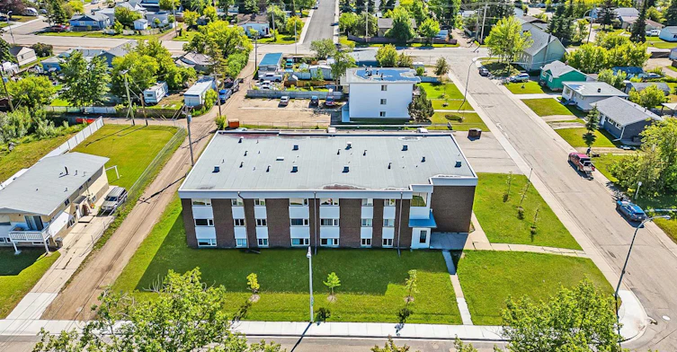 205-9656 Hillcrest Drive, Grande Prairie, AB, T8V 1B1