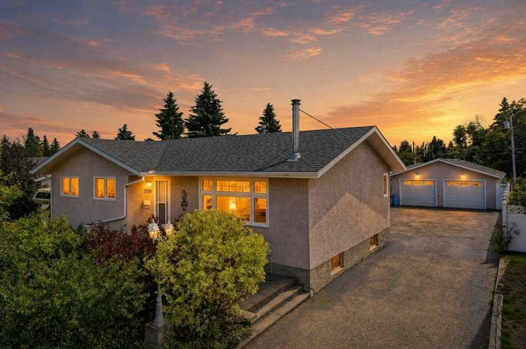5709 56 Avenue, Lacombe, AB, T4L 1N6
